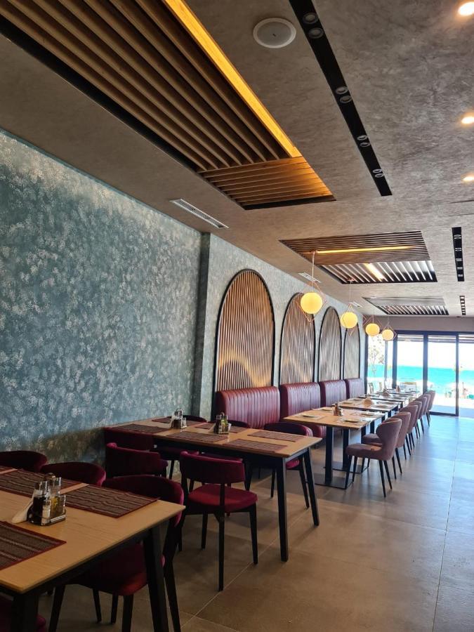 Milenium Hotel Shëngjin Екстериор снимка