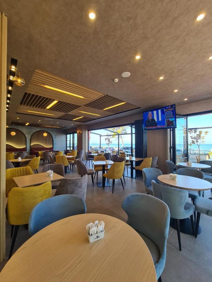 Milenium Hotel Shëngjin Екстериор снимка